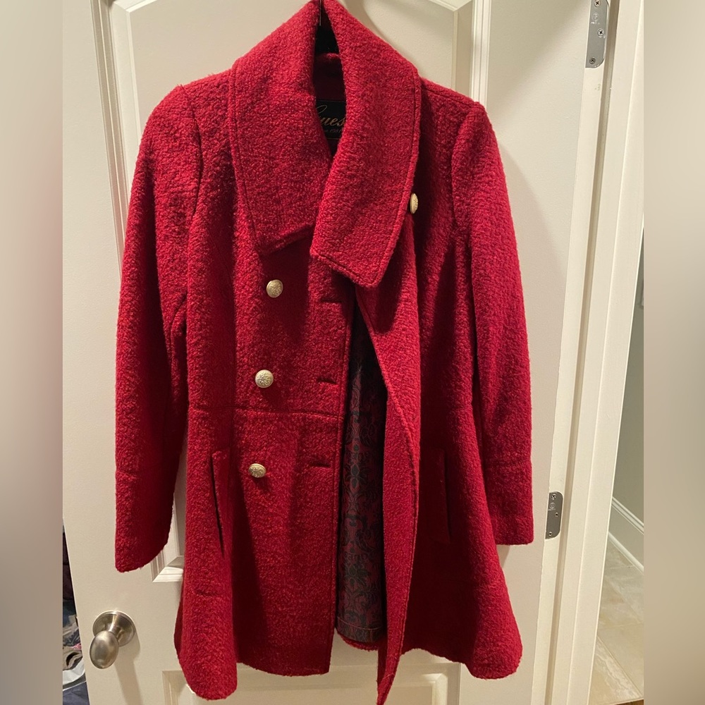 Guess fitted gold button red medium coat